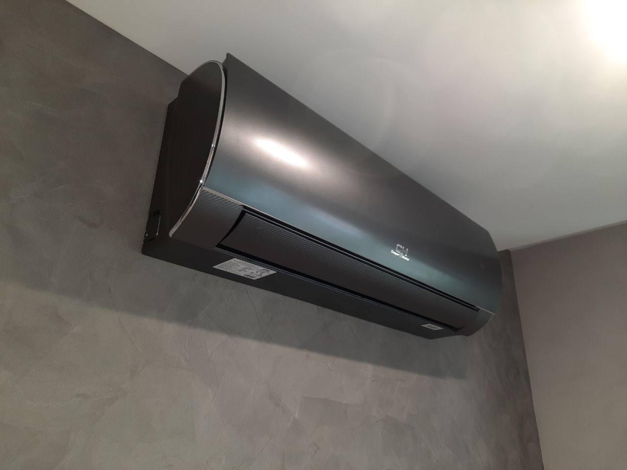 Японский технолог компании Daikin